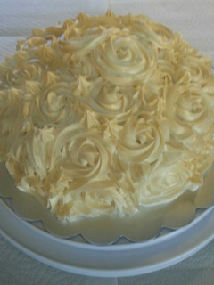 A picture of Sam's Cream Cheese Buttercream Frosting.
