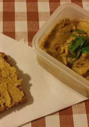Una foto de Paté de lentejas y cebolla