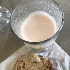 Una foto de Durazno y mango licuado