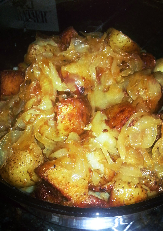 A picture of Potatoes with Caramelized Onions.