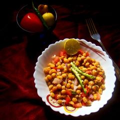 A picture of Matar chaat.