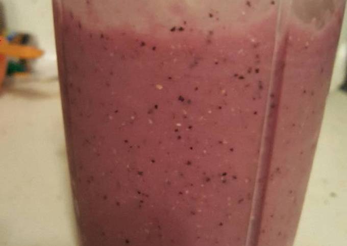 Simple Way to Prepare Delicious Blue berry pineapple smoothie