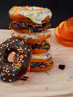 એપલ ડોનટ(Apple donut recipe in Gujarati) રેસીપી મુખ્ય ફોટો