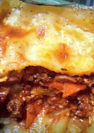 A picture of baked lasagna..