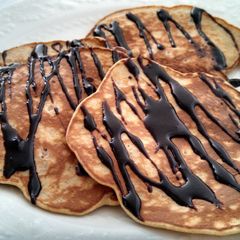 A picture of easy banana nut pancakes.