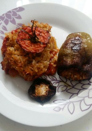 Töltött paradicsom és paprika recept fotója