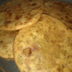 A picture of Potato kachori.
