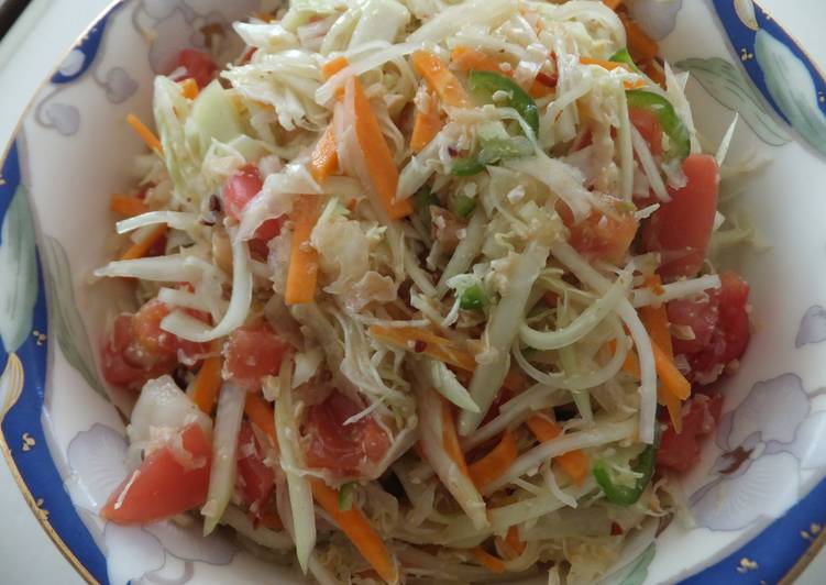 Step-by-Step Guide to Make Super Quick Homemade Som Tum Salad (Green Papaya Salad)