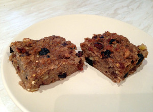 A picture of Tea and Bread pudding..