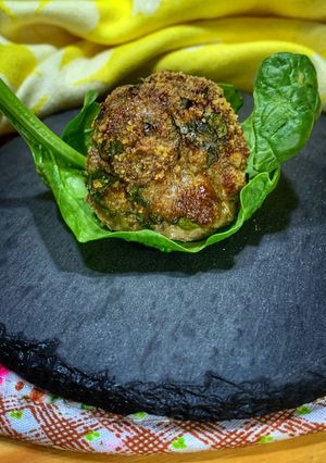 Foto di Polpette di manzo con spinaci freschi