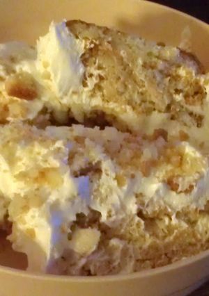 A picture of Coconut & Cool Whip desert.