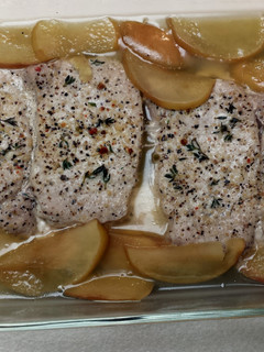 A picture of Baked pork chops.