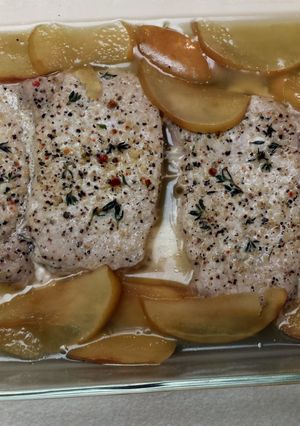 A picture of Baked pork chops.