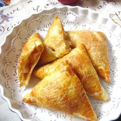 American Apple Pie Turnovers A picture of American Apple Pie Turnovers.