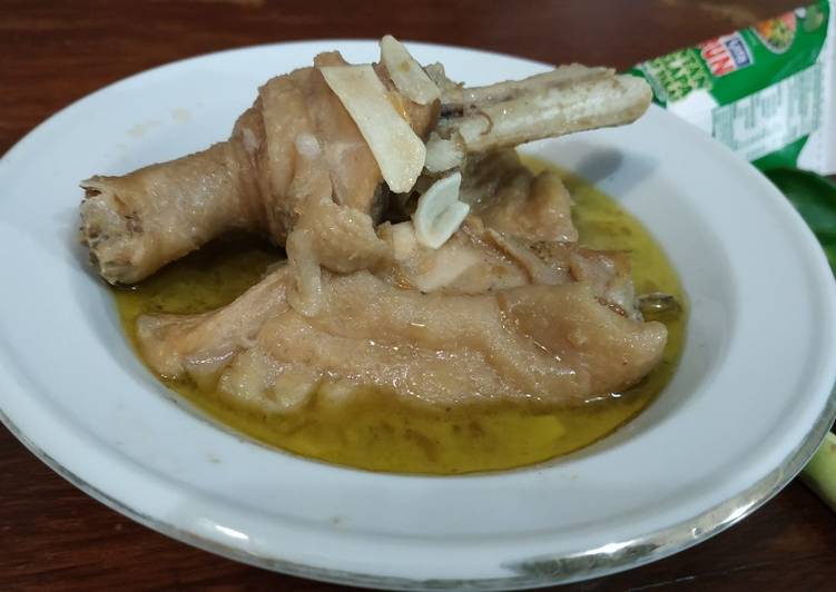 Rahasia Memasak Opor Ayam Temen Makan Lontong Yang Gurih