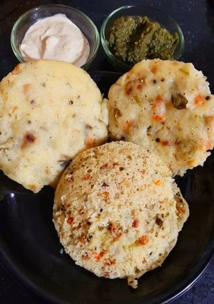 A picture of Moong Dal Idli.