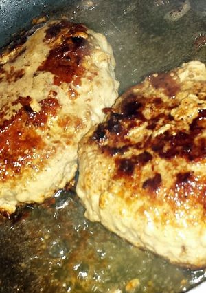 A picture of Homemade Veal Burgers.