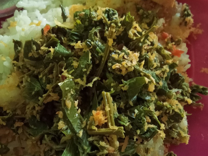 Langkah Mudah untuk Membuat Urap Daun Singkong, Sempurna