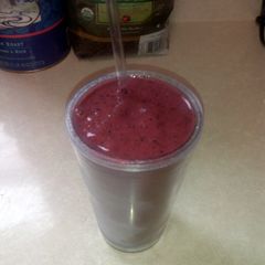 A picture of "The Purple One" Smoothie.