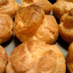 A picture of Easy Big Cream Puffs.