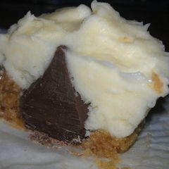 A picture of Easy Kiss Frozen Mini Cheesecakes.