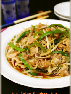 A picture of Frugal Cooking! Ginger Pork Stir-Fry with Plenty of Bean Sprouts.