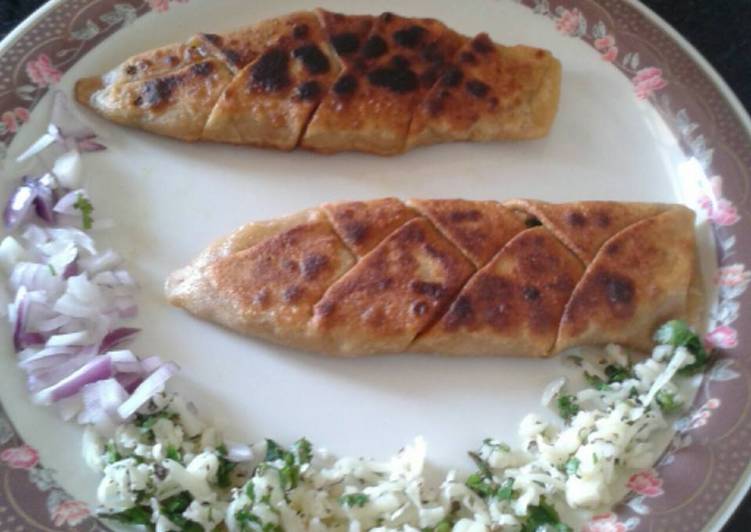 How to Make Perfect Onion Cheese Stuffed Fish Shaped Paratha