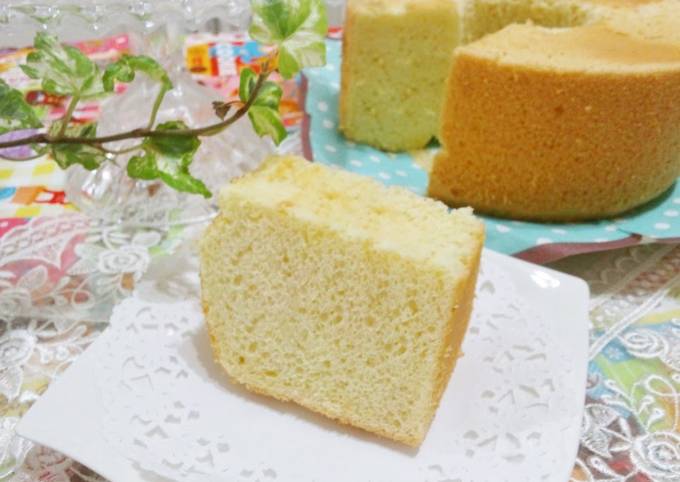 Soufflé Chiffon Cake