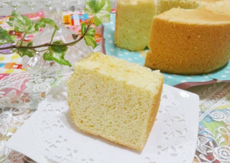 Soufflé Chiffon Cake