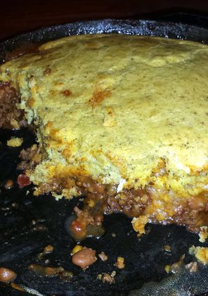 A picture of Cheesy Mexican cornbread pie.