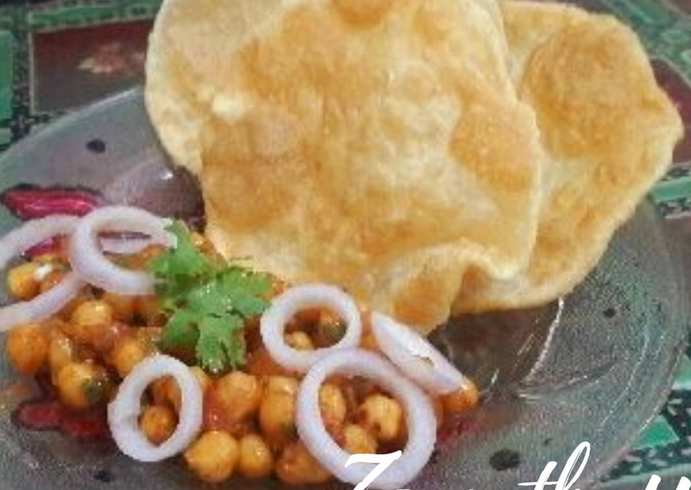 Mixed Flour Chole Bhature