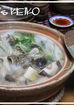 A picture of [Farmhouse Recipe] Mushroom Hot Pot.