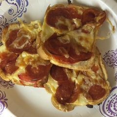 A picture of Pizza Snack.