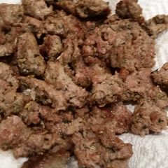 A picture of Tricia 's homemade pork sausage.