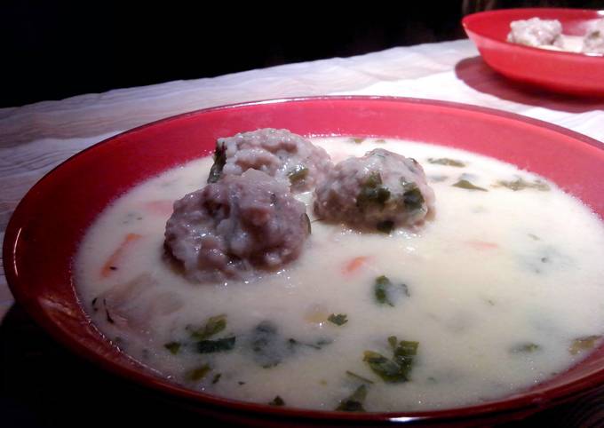 Meatballs with White Sauce