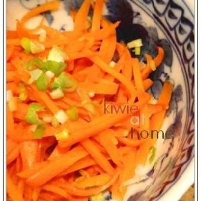 Bunito salad with Korean carrots