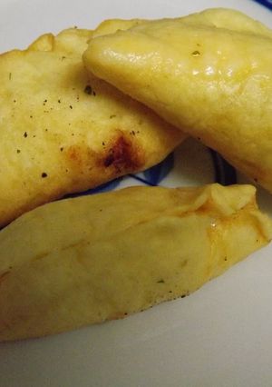 A picture of Panzerotti with Semolina Powder.