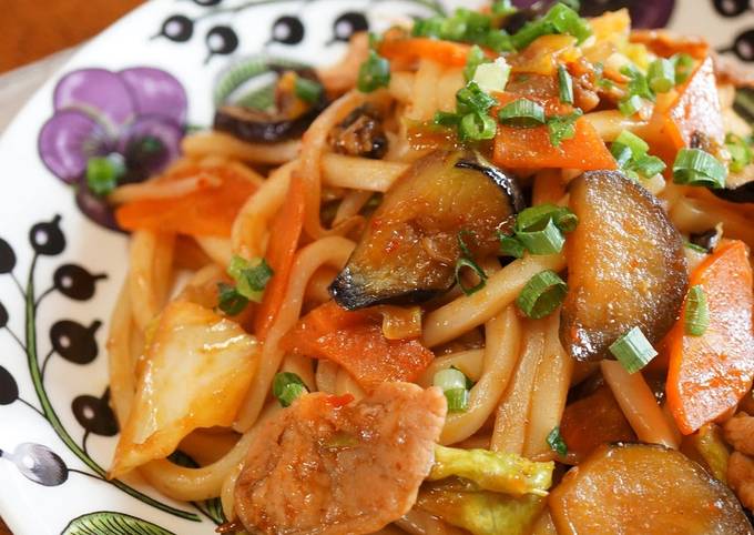 Steps to Prepare Favorite Sweet and Salty Miso-Flavored Stir-Fried Udon Noodles