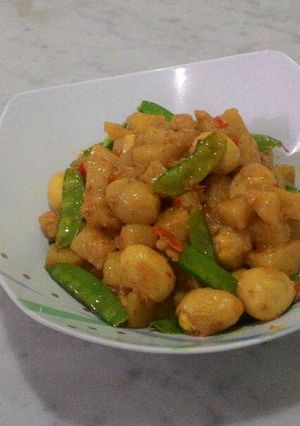 Foto resep Sambal goreng kentang telur puyuh