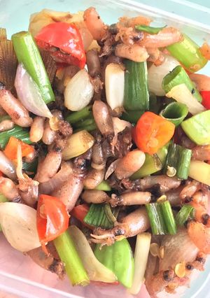 Foto resep Oseng baby cumi pete