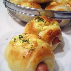 A picture of Cheese Wiener Sausage Wraps.