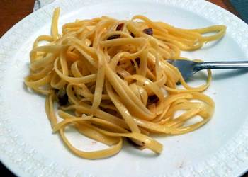 Easiest Way to Make Perfect Anchovy Pasta