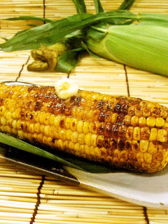 A picture of Hokkaido-Style Corn on the Cob.