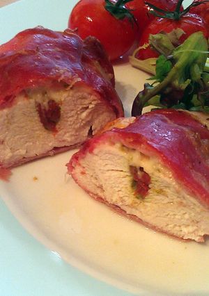 A picture of Vickys Italian-Style Chicken w Pesto & Parma Ham, GF DF EF SF NF.