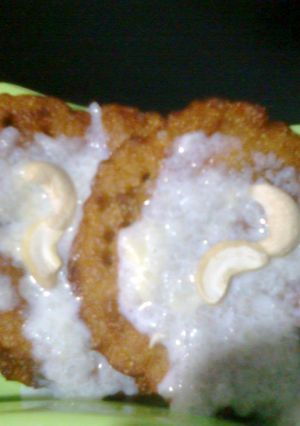 A picture of Malpua with Rabri :).