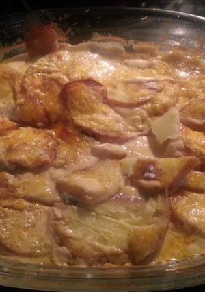 A picture of Scalloped/ Augratin Potatoes.