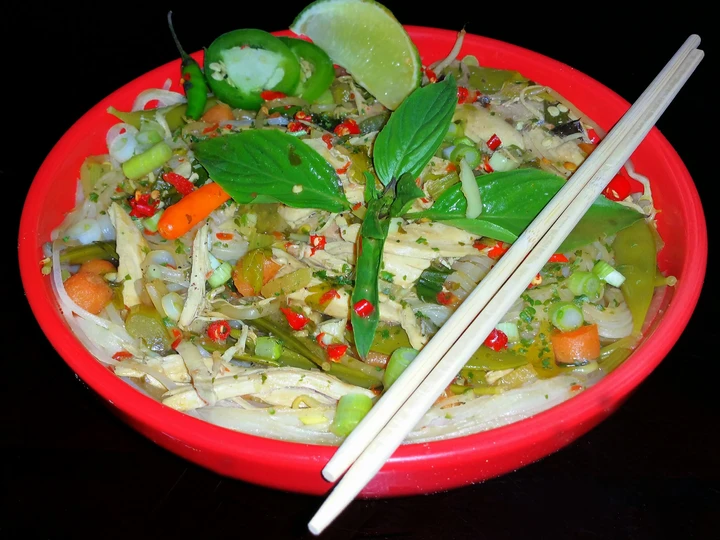 Recipe Mike&amp;#39;s Spicy Thai Chicken Rice Noodle Soup the  Makes Drooling Delicious