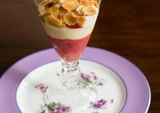 Rhubarb and Strawberry Trifle