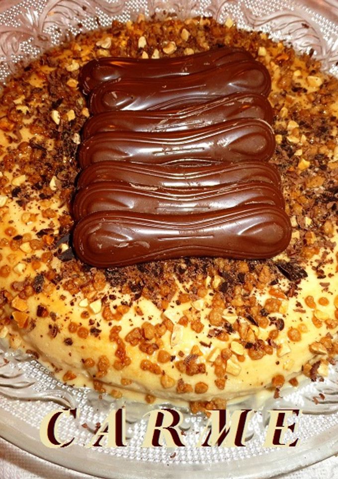 Una foto de Mousse de turrón de Jijona en tarta