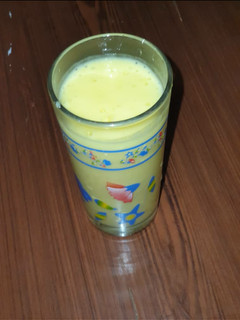 Leman mangwaro da yoghurt ainihin hoton girkin